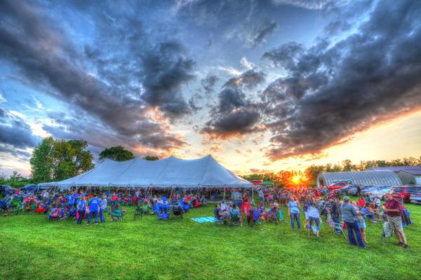 Panorama of a concert audience at Deer Run Winery