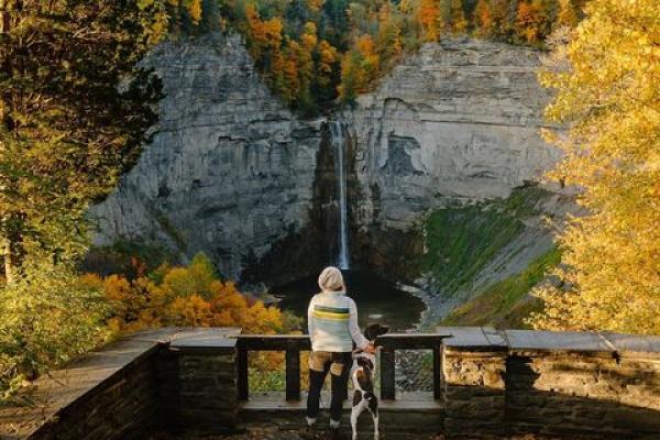 Rachel and Willow at Taughannock Falls