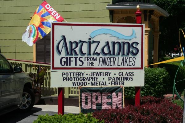 Artizanns sign in Naples NY