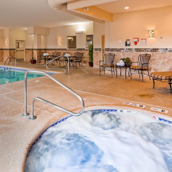 heated indoor pool and spa in the hotel in the finger lakes 